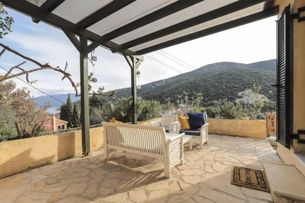 Semesterbostad Green Leaf Cottage Agia Efimia